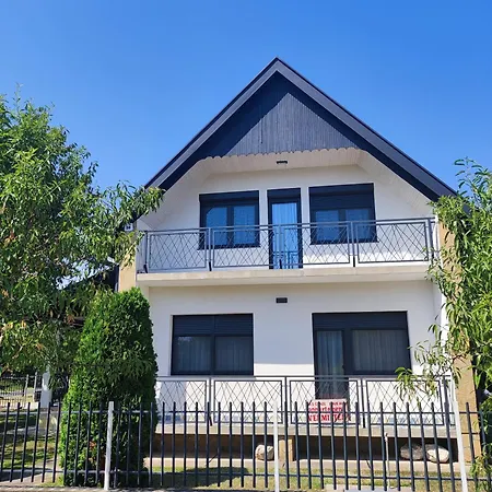 Feriehus Loki Vendeghaz *