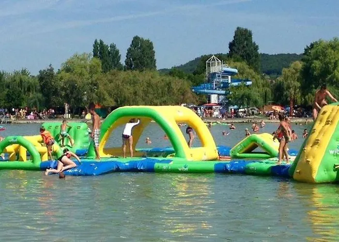 Loki Vendeghaz Feriehus *