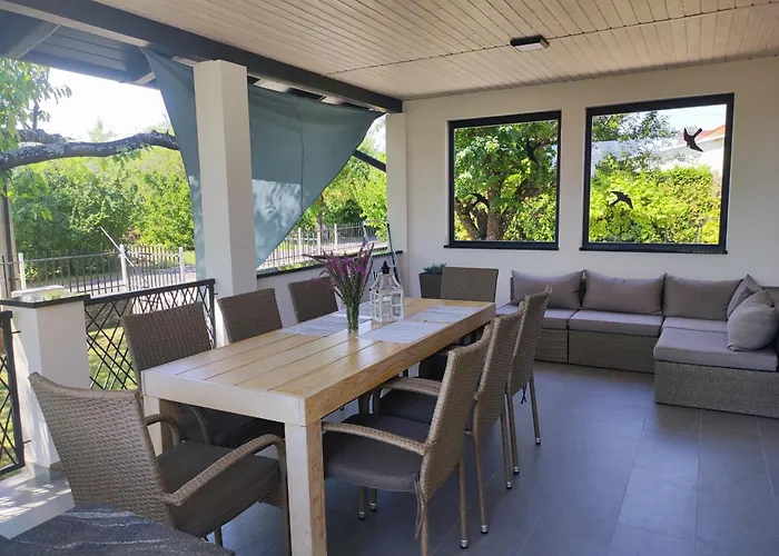 Loki Vendeghaz Feriehus Vonyarcvashegy